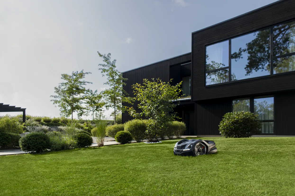 Husqvarna Automower® 410XE NERA + Husqvarna EPOS™