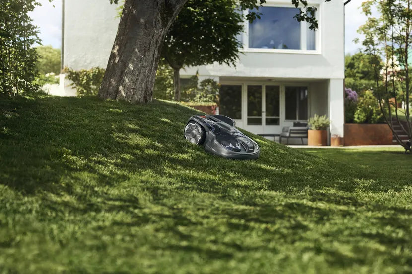 Husqvarna Automower® 320 NERA + KIT Modulo EPOS™