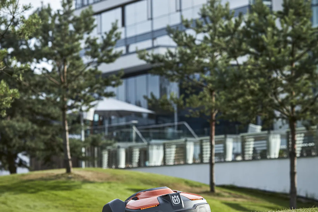 Robot tagliaerba Husqvarna Automower® 550 EPOS